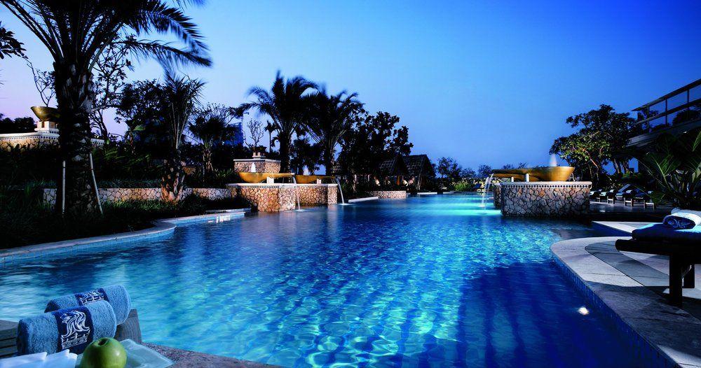 The Ritz-carlton Jakarta, Mega Kuningan Jakarta