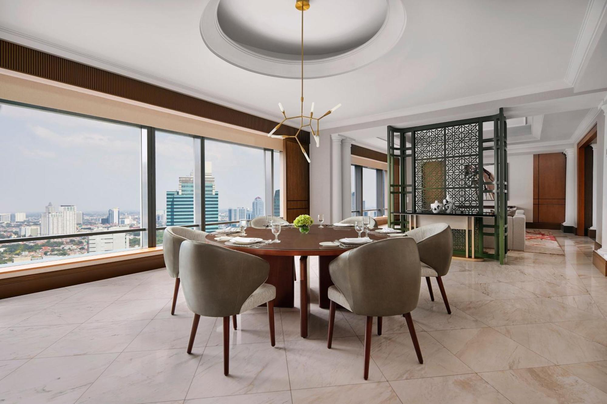 The Ritz-carlton Jakarta, Mega Kuningan 5* Jakarta